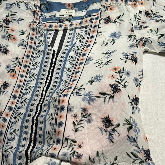 Pretty Blouse - Picture 6 of 6